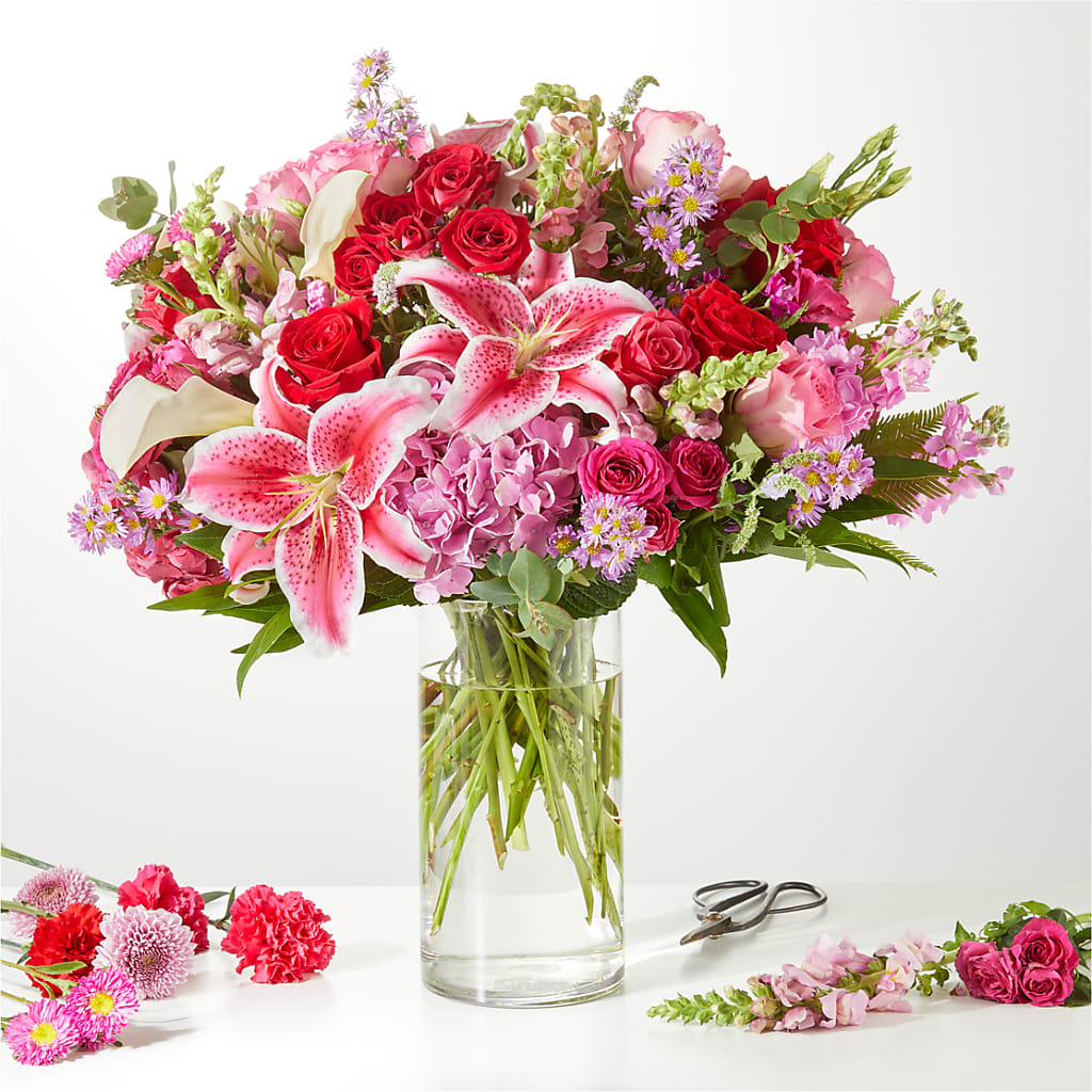 Swooning Over You - A Luxury Florist Original – WOYSHNER'S FLOWER SHOP, Lackawanna NY