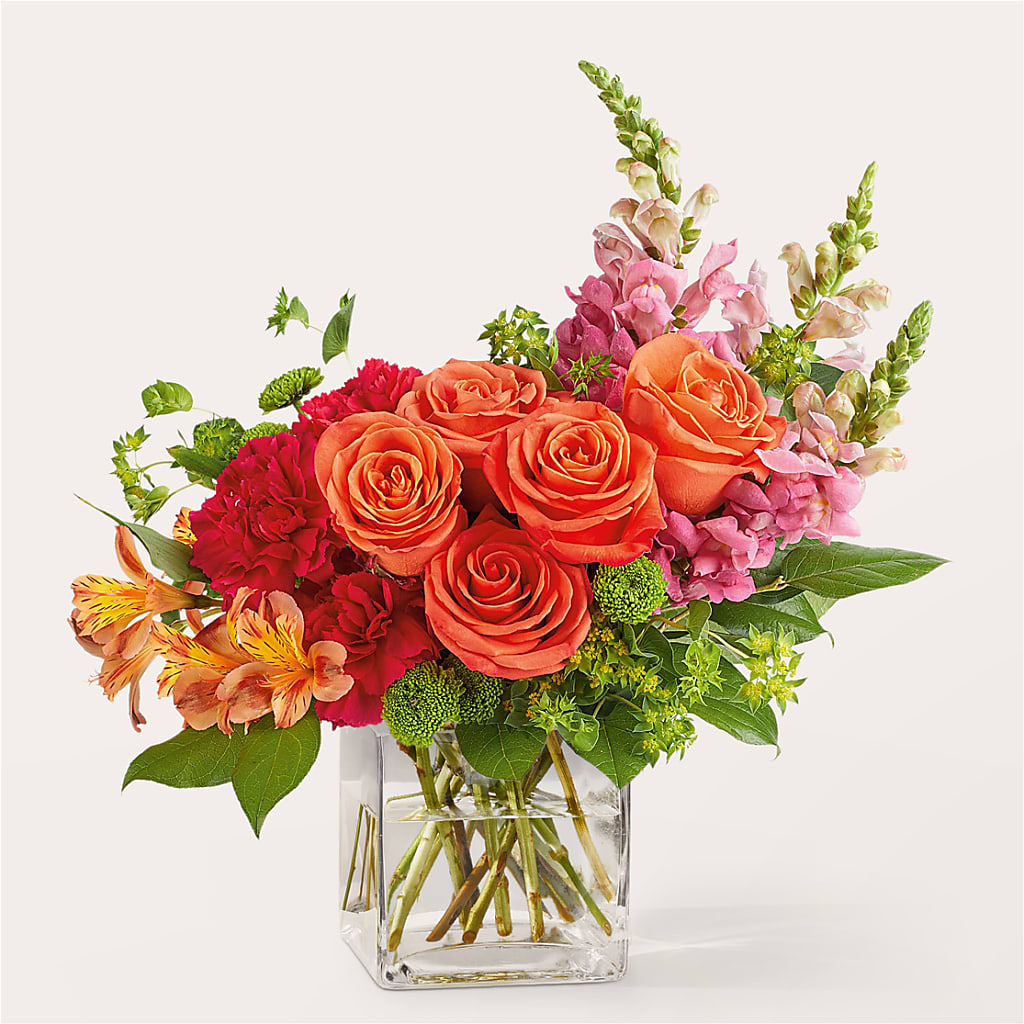 Cosmopolitan Bouquet – WOYSHNER'S FLOWER SHOP, Lackawanna NY