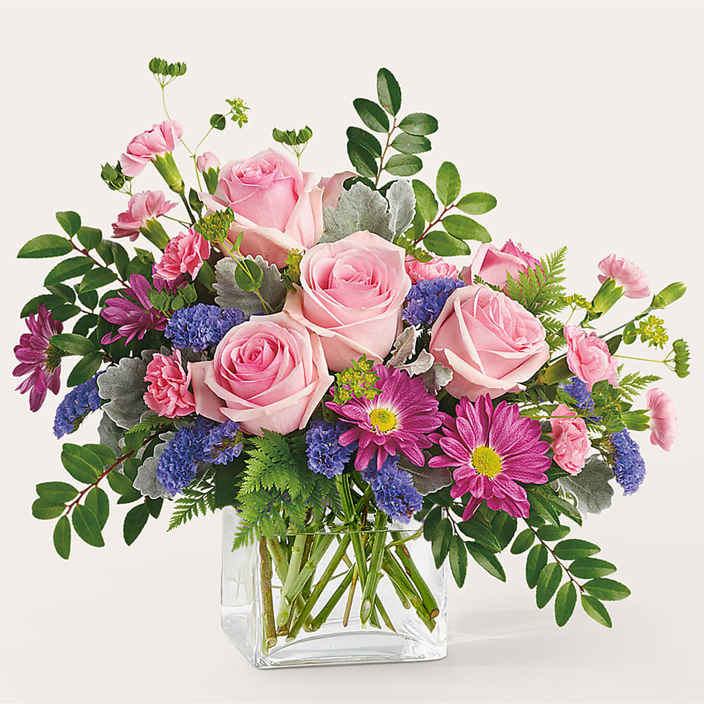 Starlet Bouquet – WOYSHNER'S FLOWER SHOP, Lackawanna NY