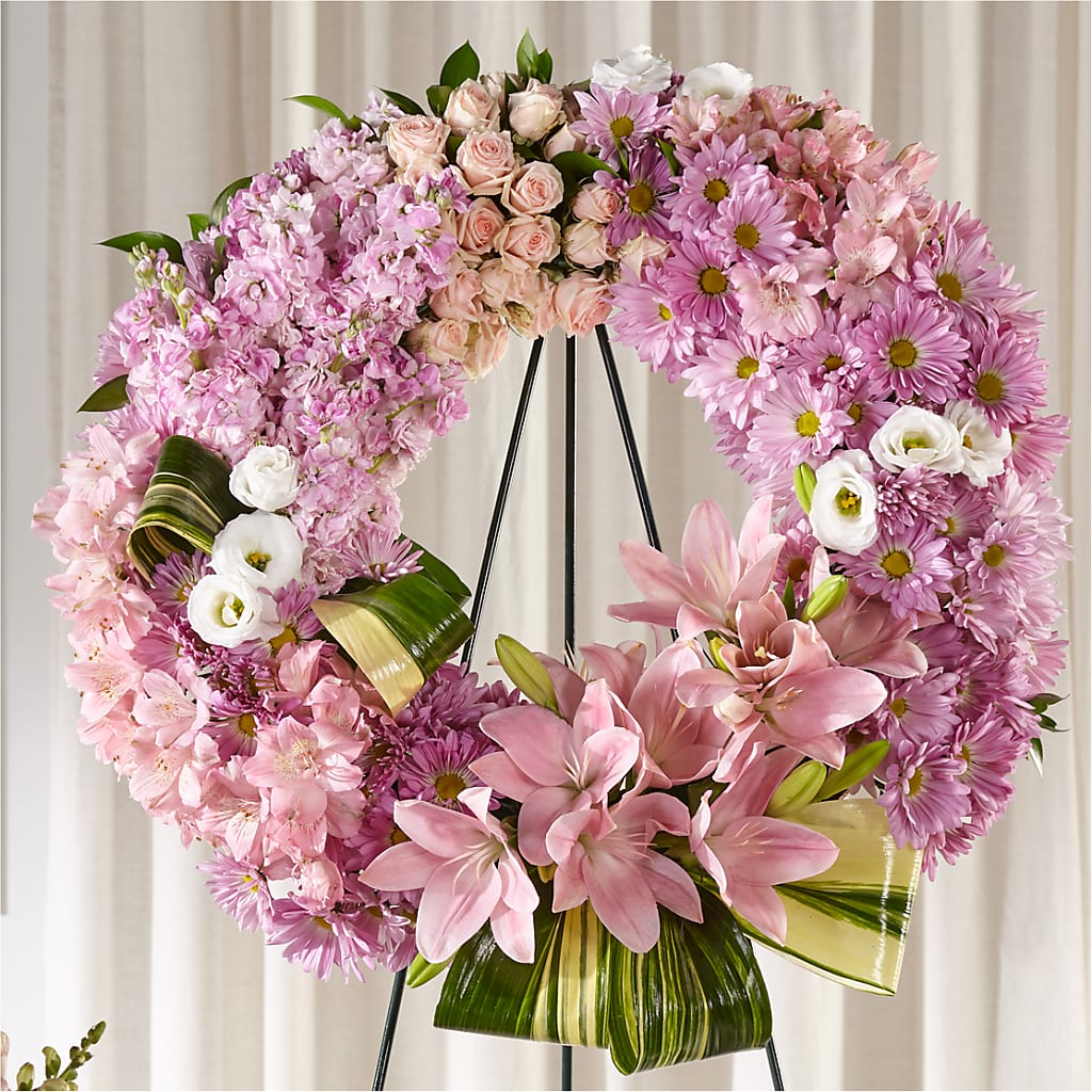 Gift of Warmth Wreath – WOYSHNER'S FLOWER SHOP, Lackawanna NY