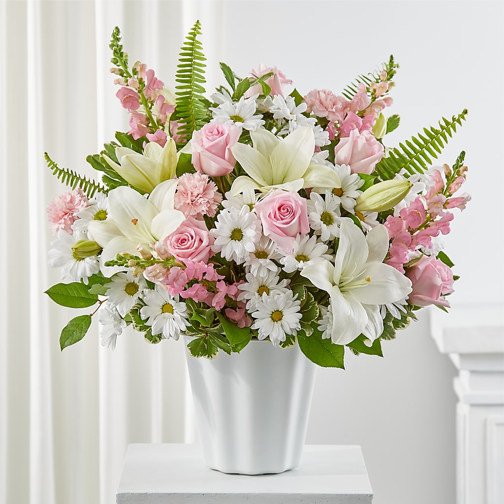 Soft Touch Tabletop Basket – WOYSHNER'S FLOWER SHOP, Lackawanna NY