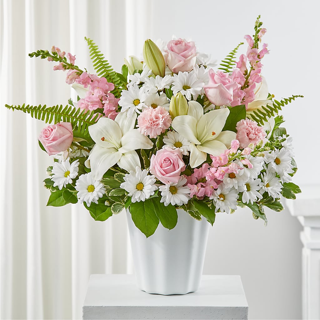 Soft Touch Tabletop Basket – WOYSHNER'S FLOWER SHOP, Lackawanna NY