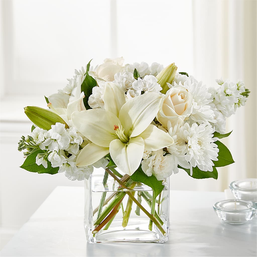 Gentle Breeze Bouquet – WOYSHNER'S FLOWER SHOP, Lackawanna NY