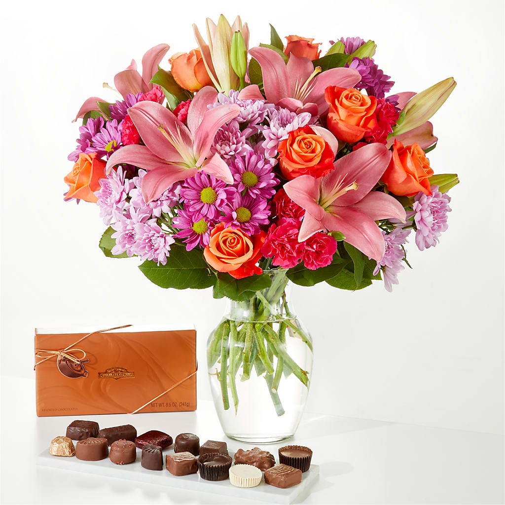 One and Only Bouquet and Chocolate Bundle – WOYSHNER'S FLOWER SHOP, Lackawanna NY