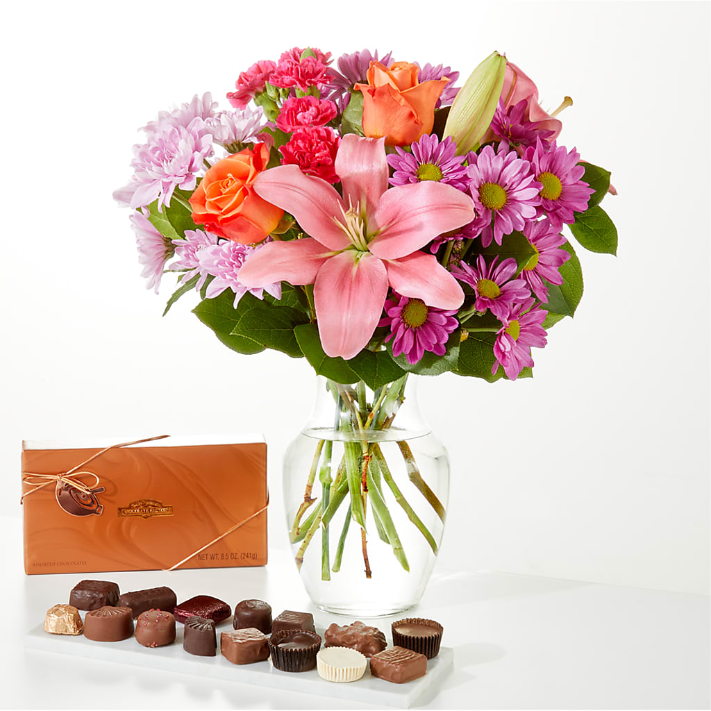 One and Only Bouquet and Chocolate Bundle – WOYSHNER'S FLOWER SHOP, Lackawanna NY
