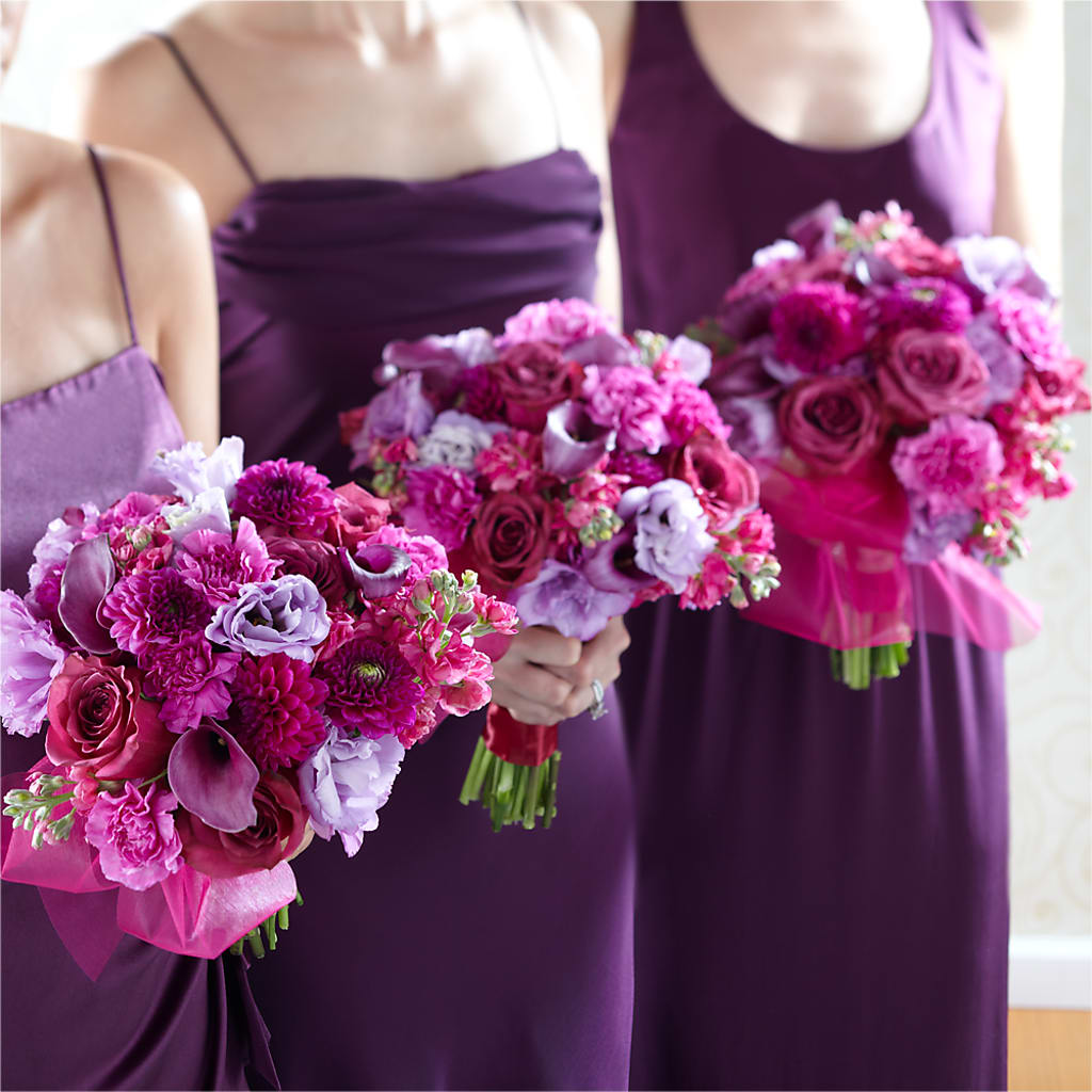 Bridesmaid's Garden Bouquet – WOYSHNER'S FLOWER SHOP, Lackawanna NY