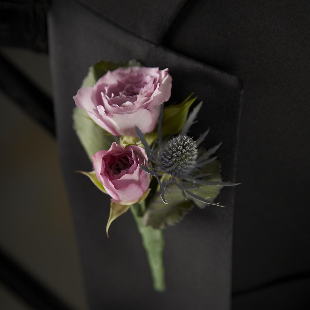 Veronica Boutonniere – WOYSHNER'S FLOWER SHOP, Lackawanna NY