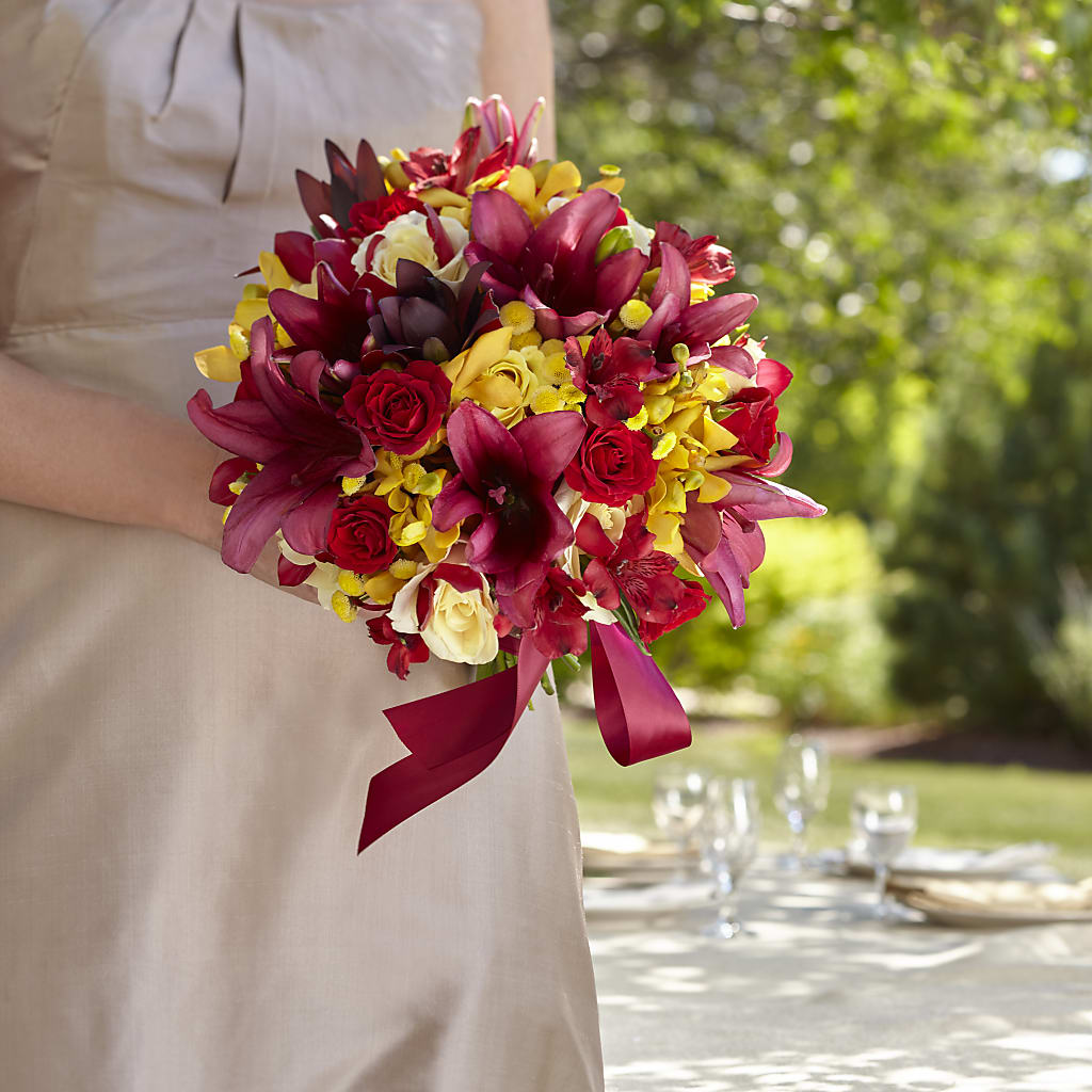 Sunningdale Bouquet – WOYSHNER'S FLOWER SHOP, Lackawanna NY