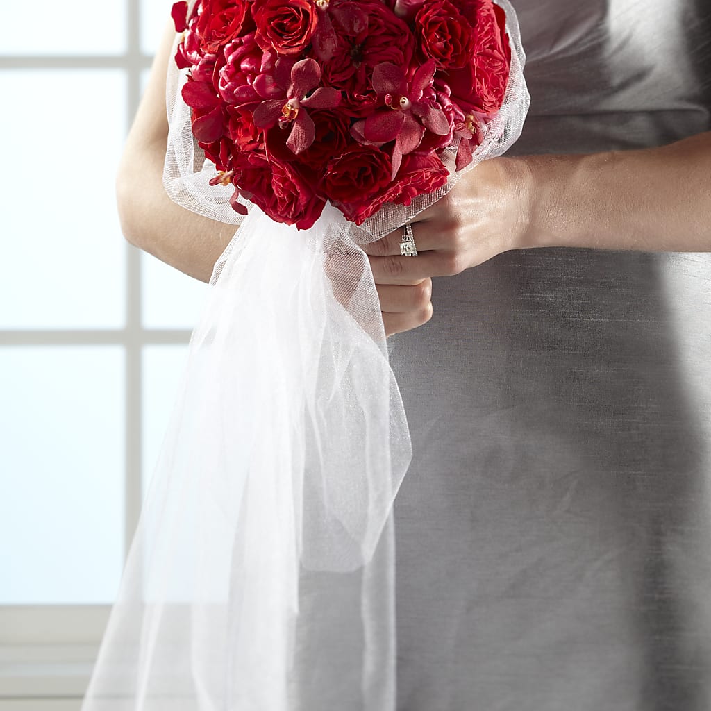 Desire Bouquet – WOYSHNER'S FLOWER SHOP, Lackawanna NY