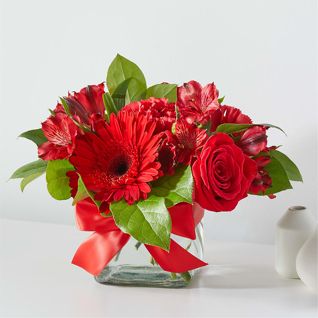 Red Hot Bouquet – WOYSHNER'S FLOWER SHOP, Lackawanna NY