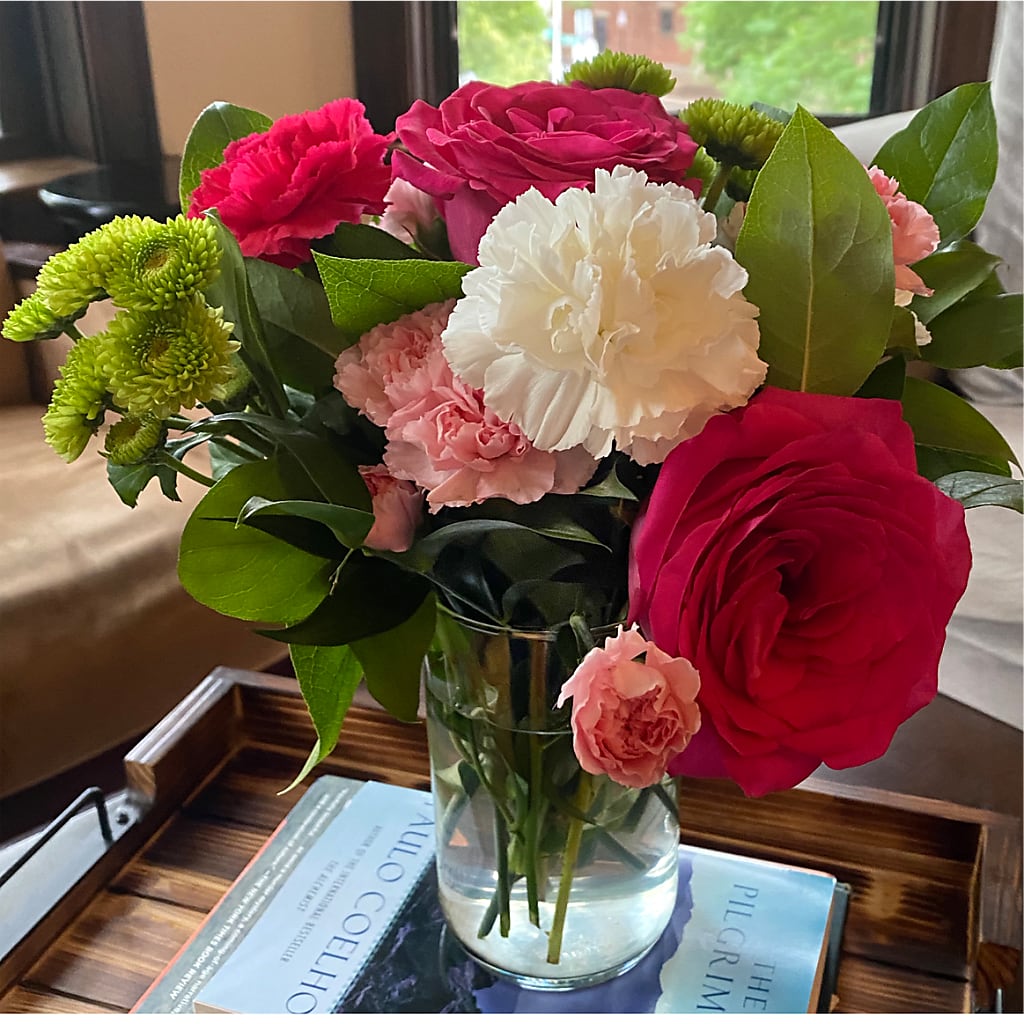 Sweet & Pretty Bouquet – WOYSHNER'S FLOWER SHOP, Lackawanna NY