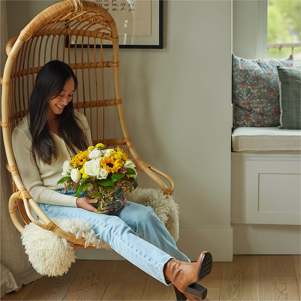 Luminous Morning Bouquet – WOYSHNER'S FLOWER SHOP, Lackawanna NY