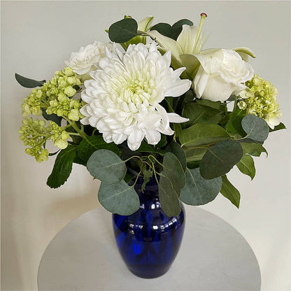 Snowy Dreams Bouquet – WOYSHNER'S FLOWER SHOP, Lackawanna NY