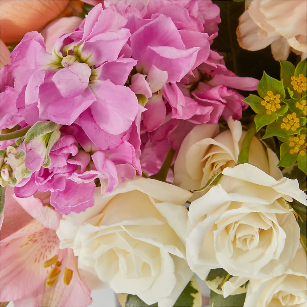 Paradise Bouquet – WOYSHNER'S FLOWER SHOP, Lackawanna NY