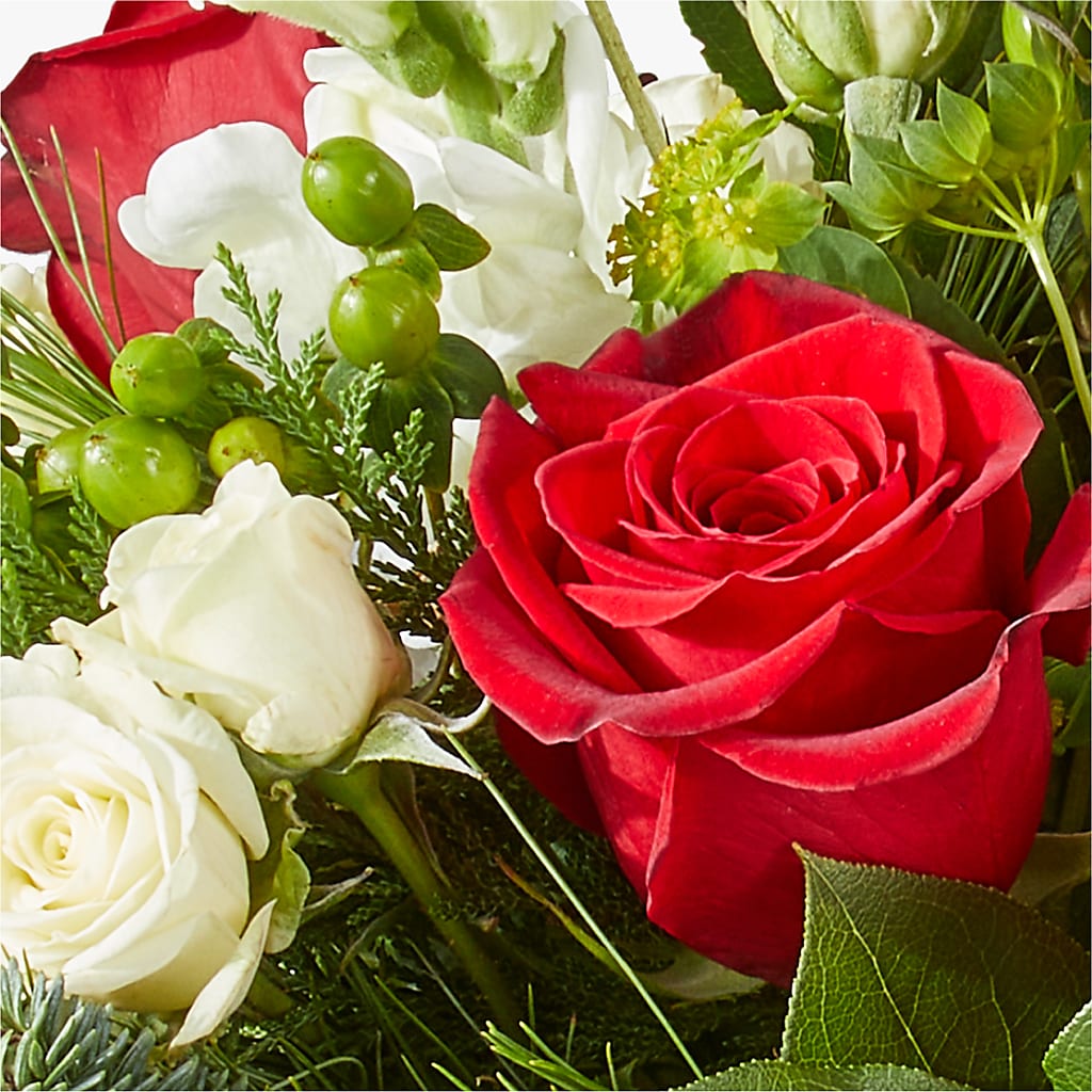 Deck the Halls Bouquet – WOYSHNER'S FLOWER SHOP, Lackawanna NY