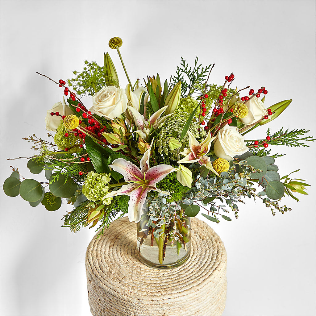 Berry & Bright Bouquet – WOYSHNER'S FLOWER SHOP, Lackawanna NY