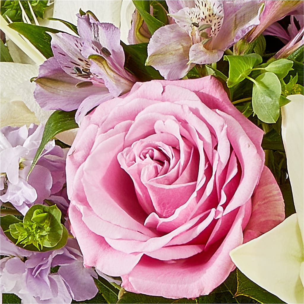 Daydreamer Bouquet – WOYSHNER'S FLOWER SHOP, Lackawanna NY