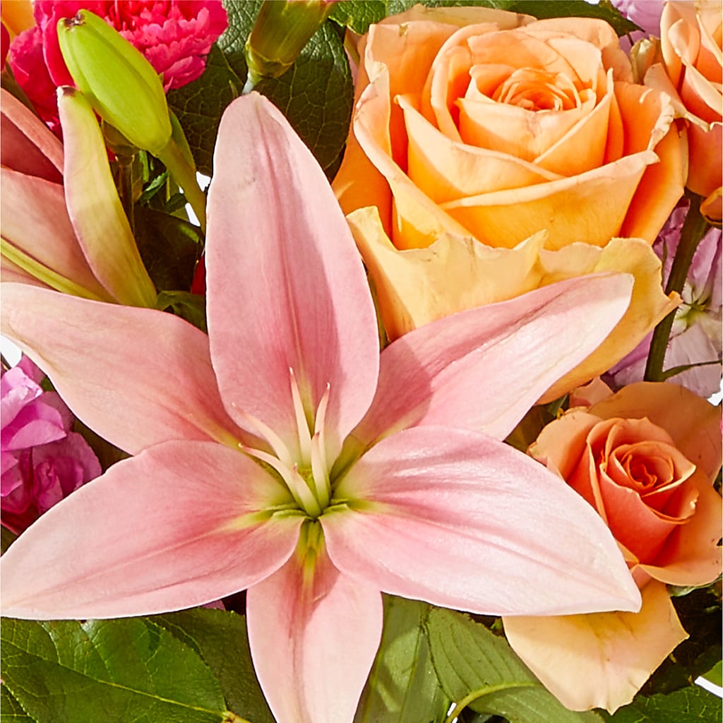 Bisous Bouquet – WOYSHNER'S FLOWER SHOP, Lackawanna NY