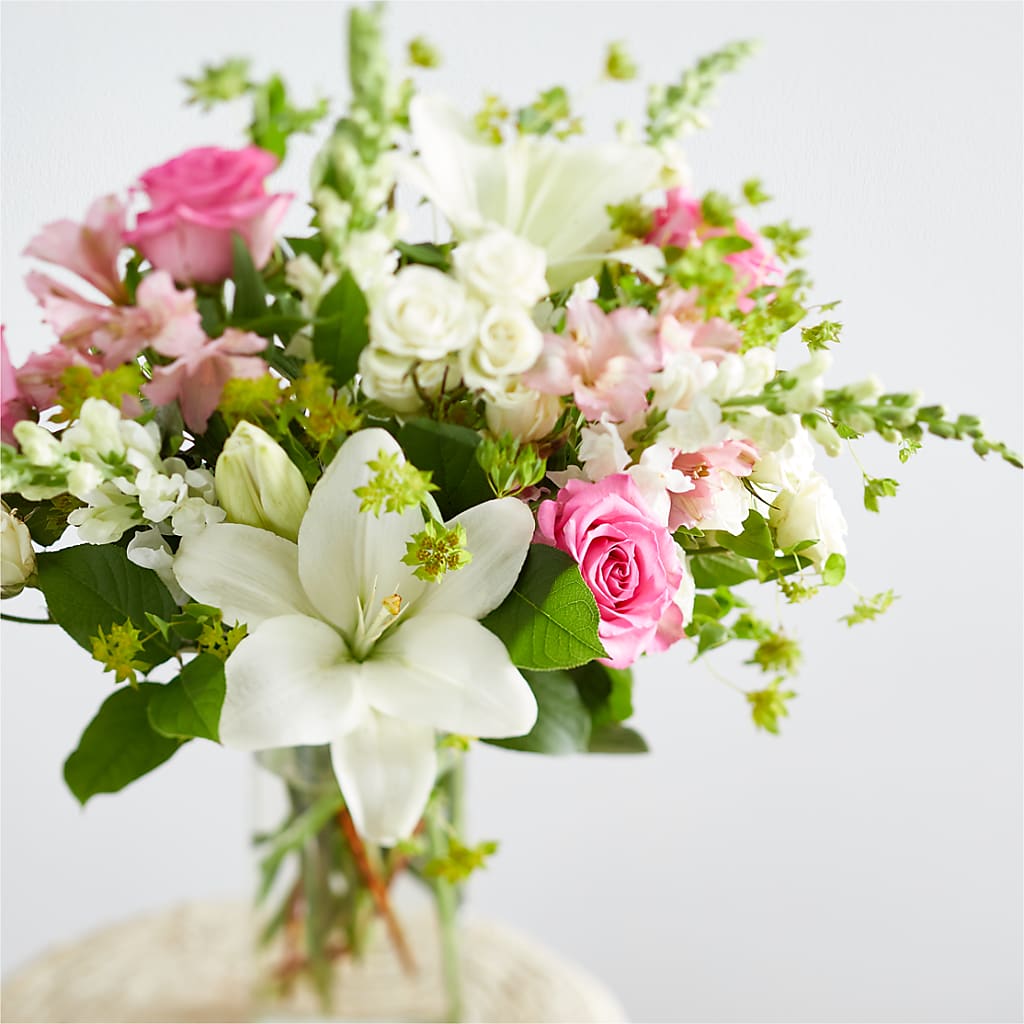 Fondly Bouquet – WOYSHNER'S FLOWER SHOP, Lackawanna NY