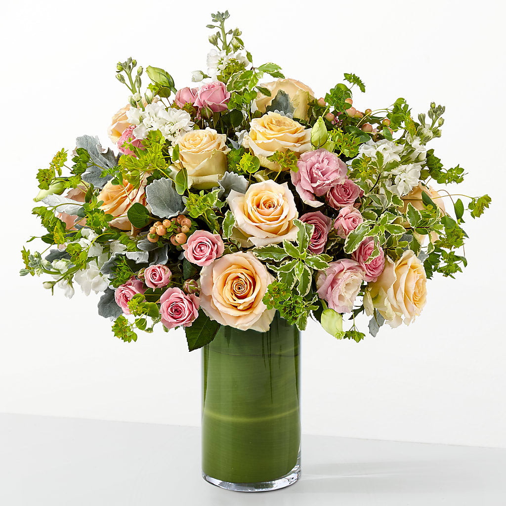 The Glamour Shot – WOYSHNER'S FLOWER SHOP, Lackawanna NY