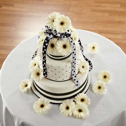 Simple Sophistication Cake Décor – WOYSHNER'S FLOWER SHOP, Lackawanna NY